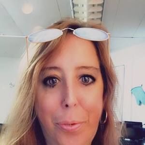 Meet your Posher, Naomi